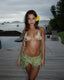 Alisson | Geblümtes Bikini-Set mit Perlen und Neckholder sowie Rock